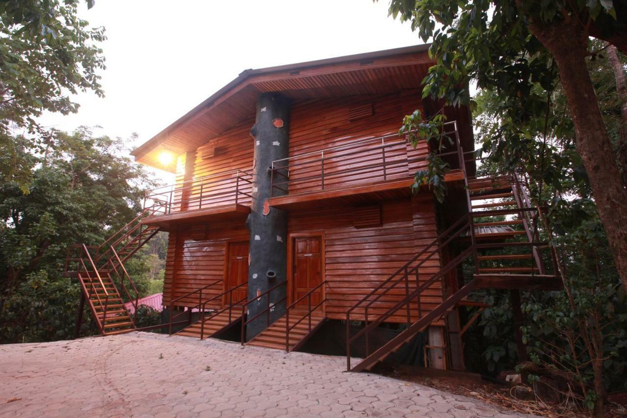Eagle Eye Resorts Sangameswarpet Extérieur photo
