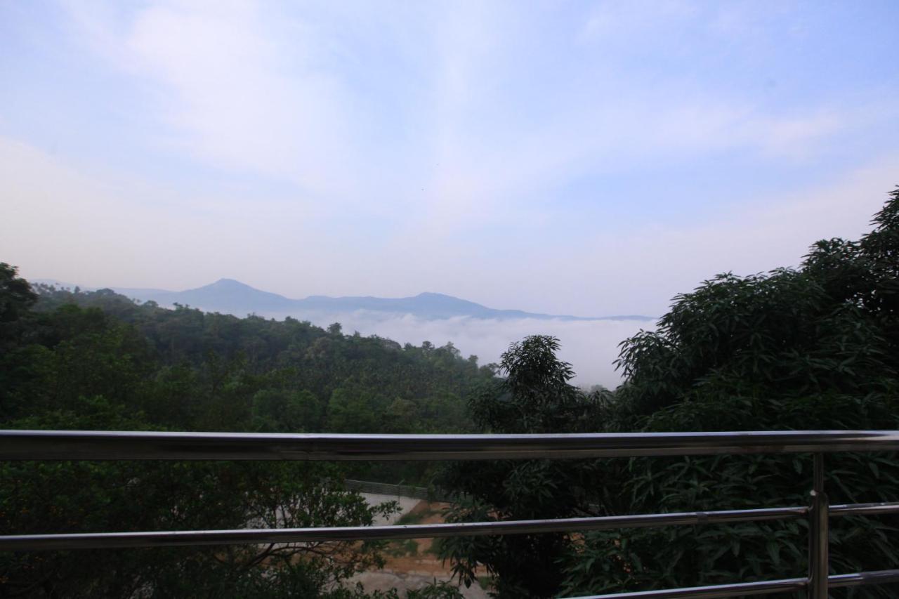 Eagle Eye Resorts Sangameswarpet Extérieur photo